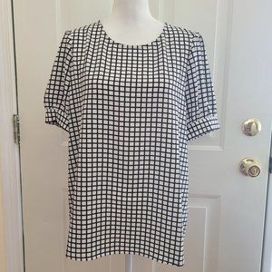 NWT Adrianna Papell Puff Sleeve Button Blouse Size Medium